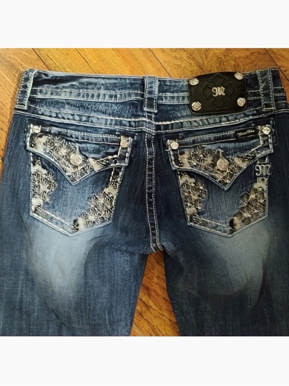 Gorgeous Y2K Miss Me Cuffed Capri Jeans Embellished Pockets & Trim 23” Inseam